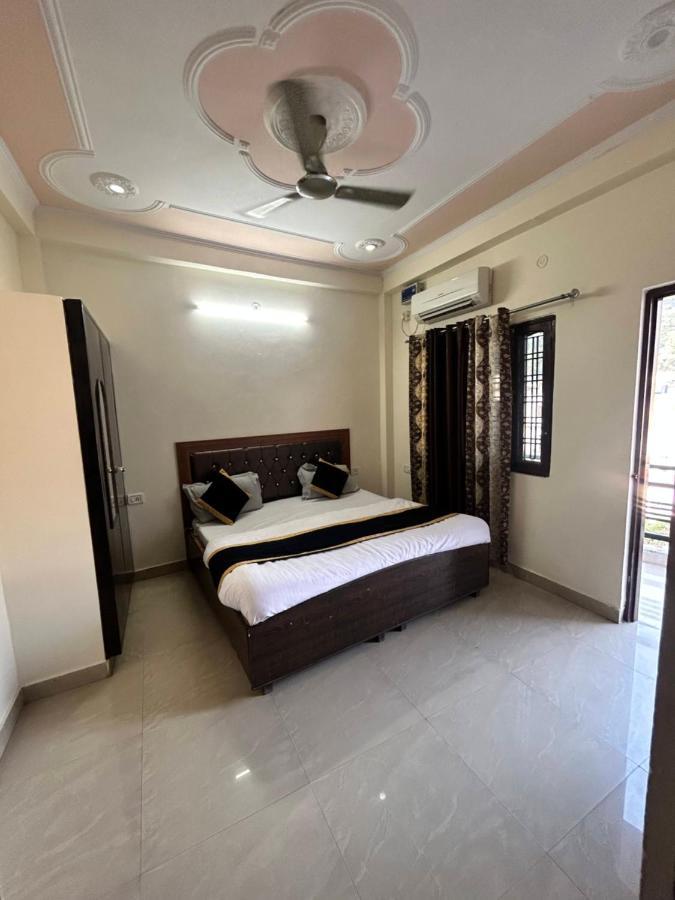 Chandra Palace Rishikesh Bagian luar foto