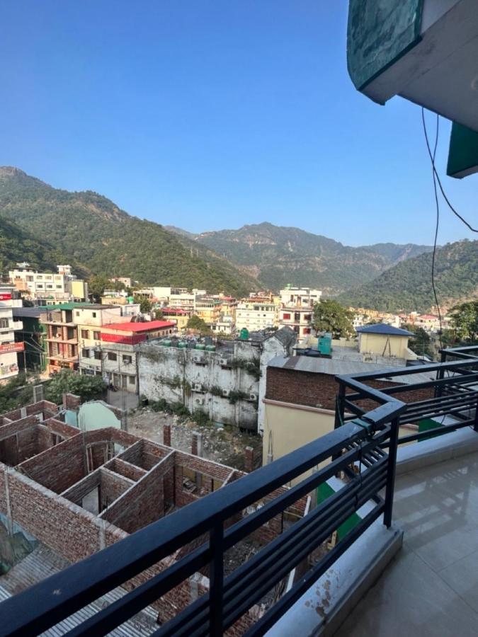 Chandra Palace Rishikesh Bagian luar foto