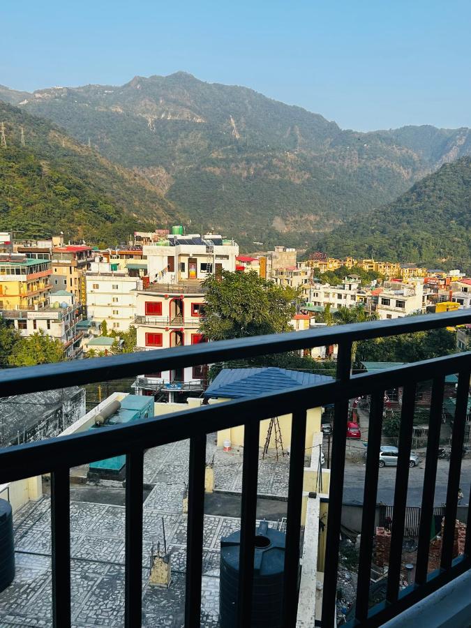 Chandra Palace Rishikesh Bagian luar foto