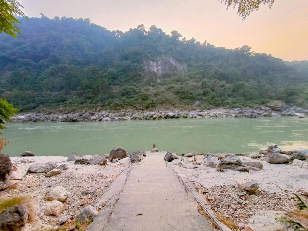 Chandra Palace Rishikesh Bagian luar foto