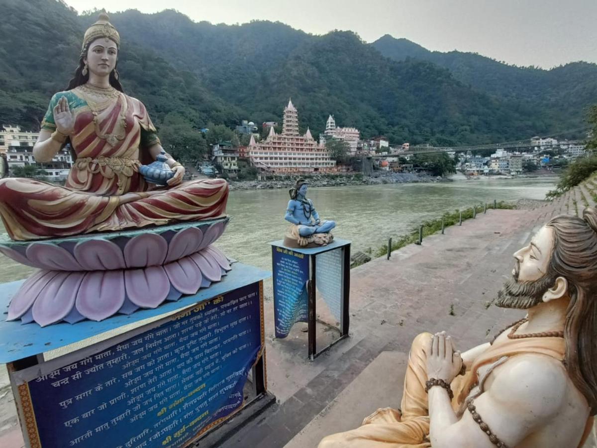 Chandra Palace Rishikesh Bagian luar foto