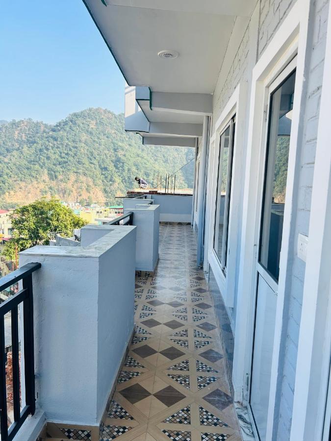 Chandra Palace Rishikesh Bagian luar foto