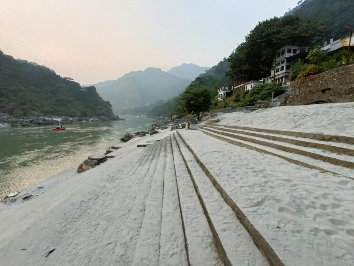 Chandra Palace Rishikesh Bagian luar foto